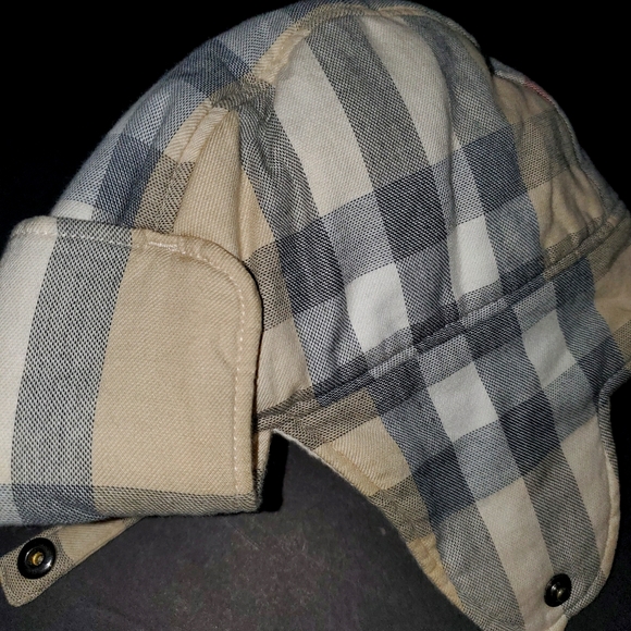 burberry baby hat